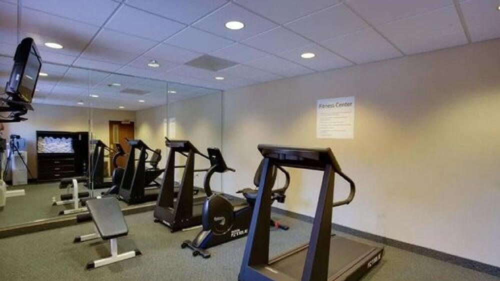 Holiday Inn Express Hotel & Suites Columbia-I-20 At Clemson Road By Ihg Exterior photo