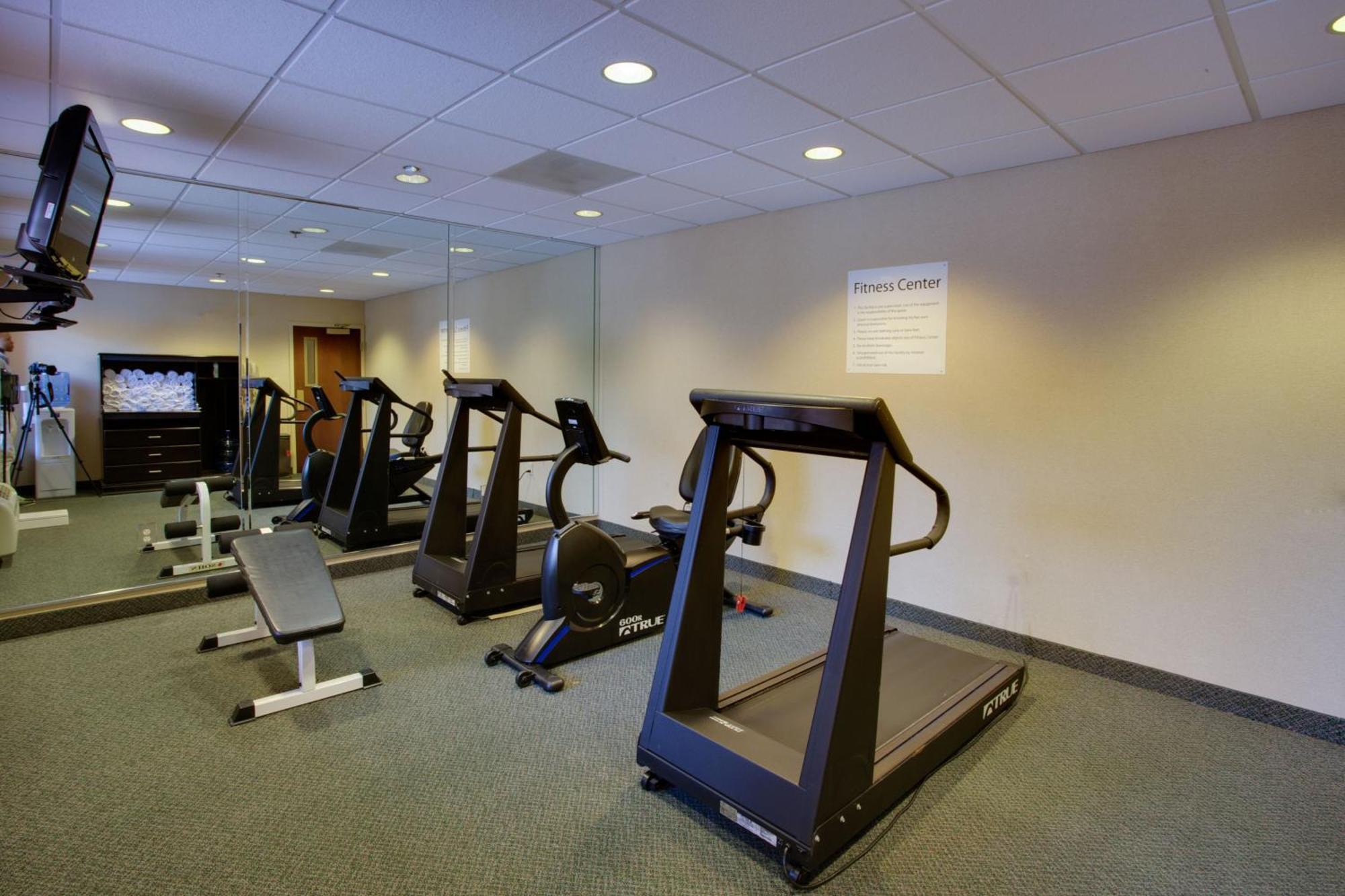 Holiday Inn Express Hotel & Suites Columbia-I-20 At Clemson Road By Ihg Exterior photo