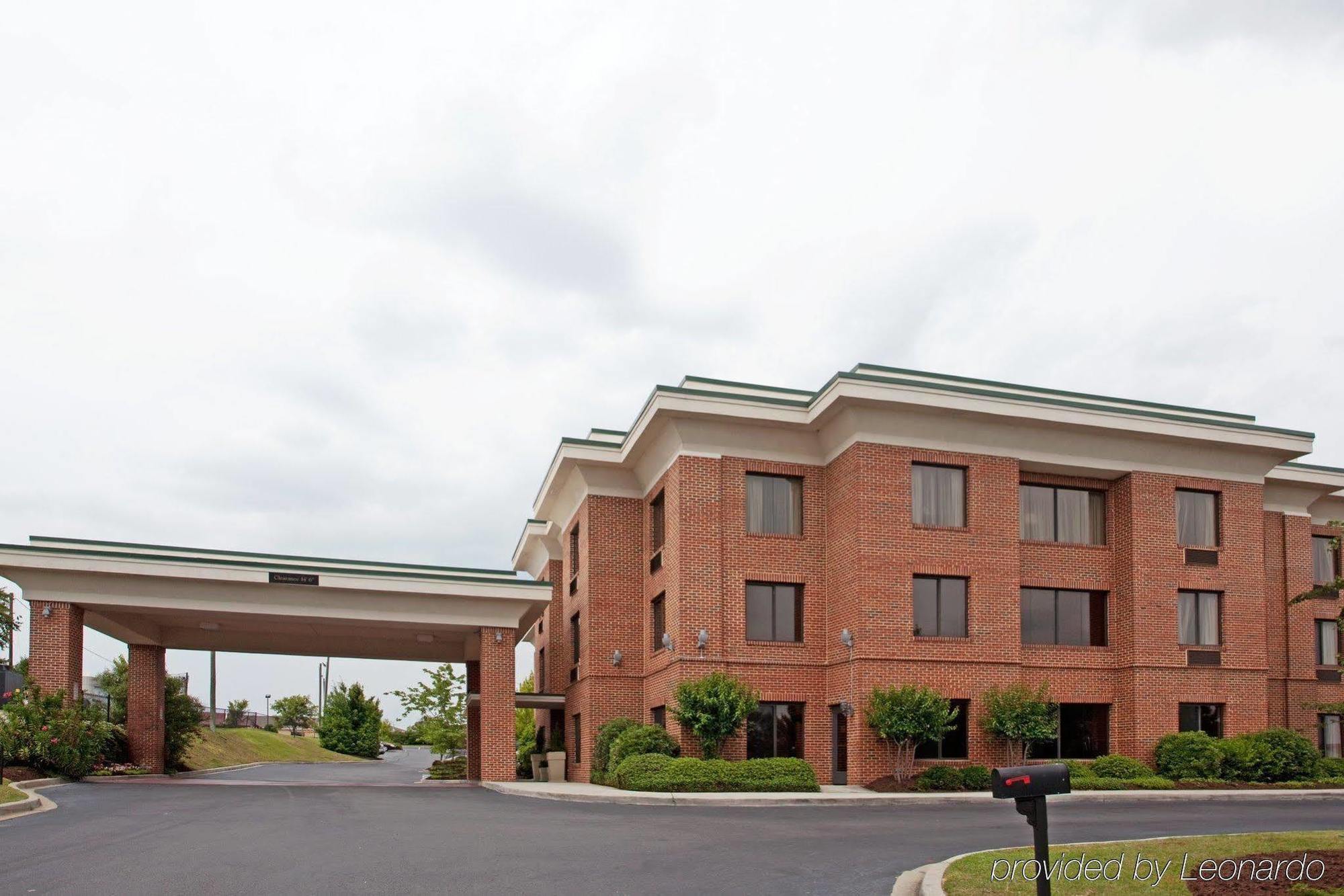 Holiday Inn Express Hotel & Suites Columbia-I-20 At Clemson Road By Ihg Exterior photo