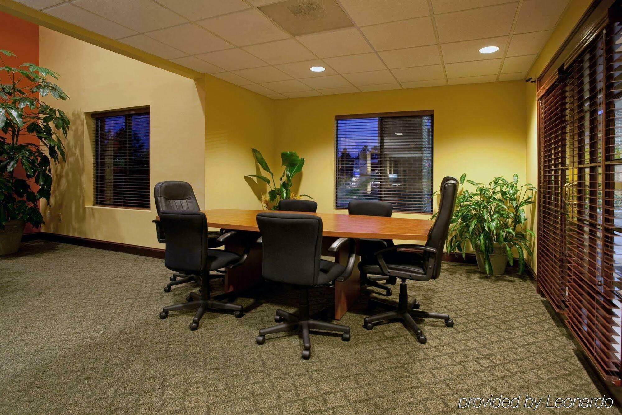 Holiday Inn Express Hotel & Suites Columbia-I-20 At Clemson Road By Ihg Exterior photo
